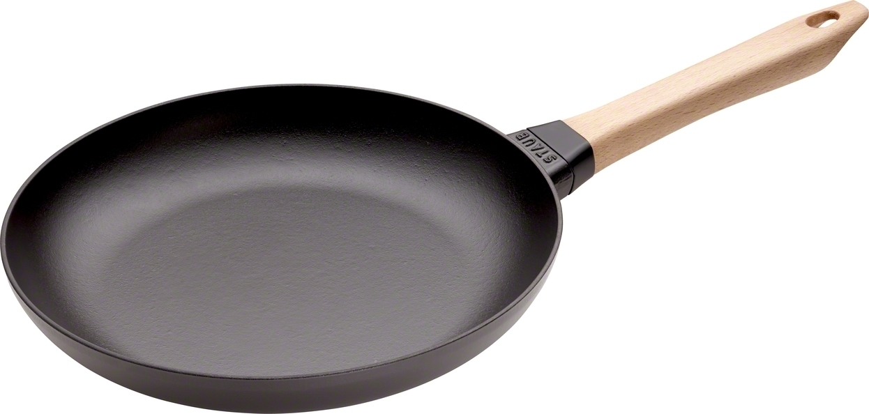 Staub Bratpfanne auf Gusseisen mit Holzgriff